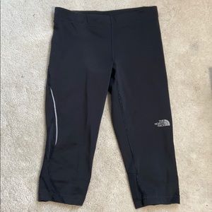 North face cropped leggings